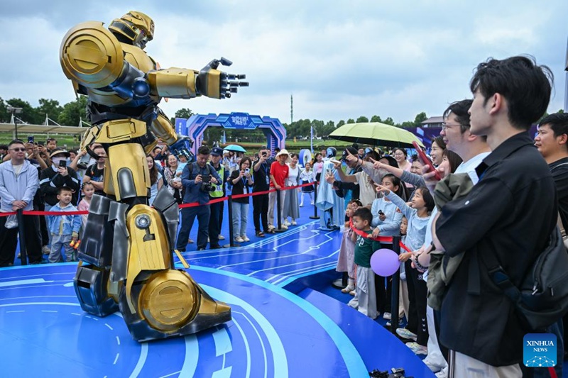Kanivali ya roboti ya Dunia yaanza mjini Wuhan, Mkoa wa Hubei, China
