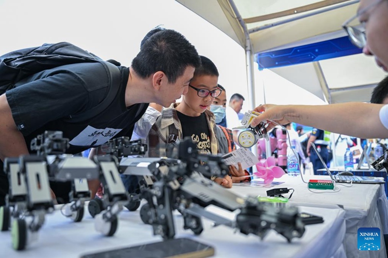 Kanivali ya roboti ya Dunia yaanza mjini Wuhan, Mkoa wa Hubei, China