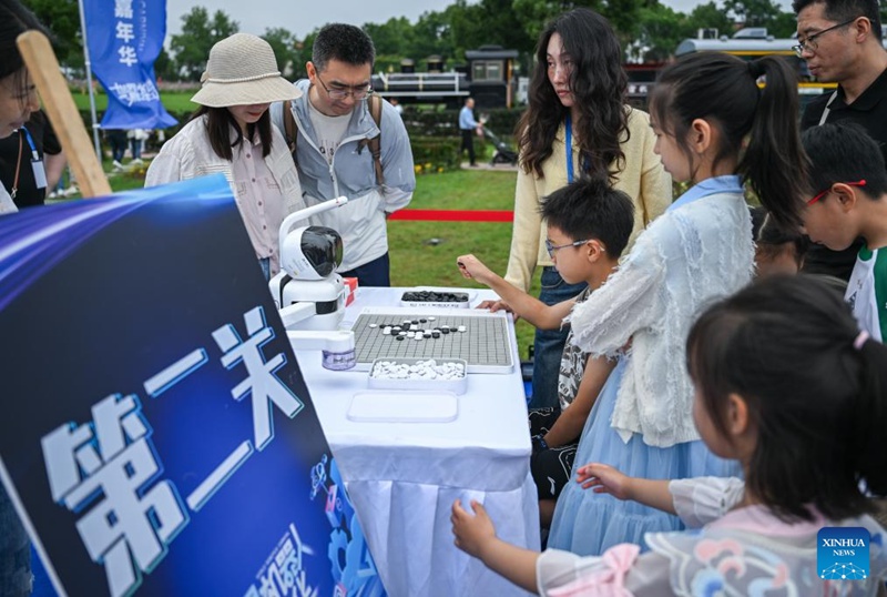 Kanivali ya roboti ya Dunia yaanza mjini Wuhan, Mkoa wa Hubei, China