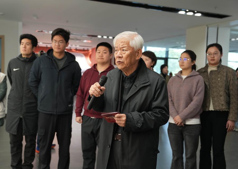 Profesa ashuhudia ottelia acuminata ikichanua tena katika Ziwa Erhai, China