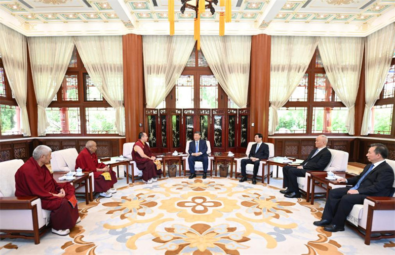Rais Xi Jinping apokea ziara ya Panchen Rinpoche