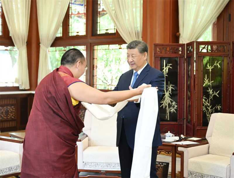 Rais Xi Jinping apokea ziara ya Panchen Rinpoche