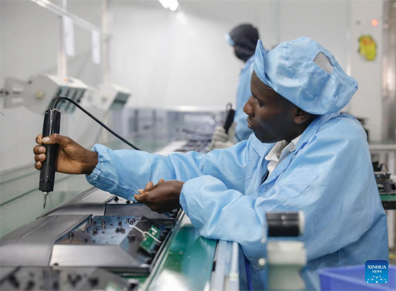 Namna mnyororo wa kiviwanda kati ya China na Afrika unavyohimiza ukuaji wa bara