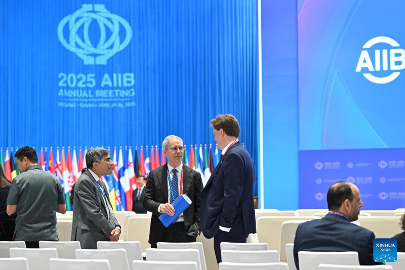 Mkutano wa 10 wa Mwaka wa AIIB yafunguliwa Beijing