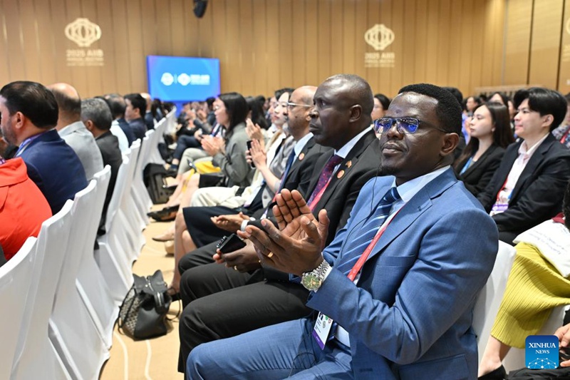 Mkutano wa 10 wa Mwaka wa AIIB yafunguliwa Beijing
