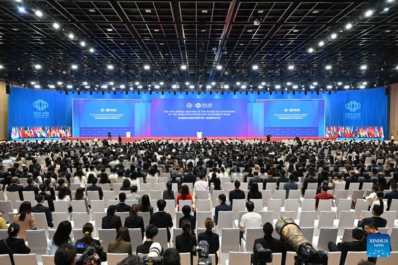 Mkutano wa 10 wa Mwaka wa AIIB yafunguliwa Beijing