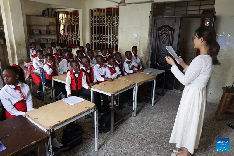 Wanafunzi wakihudhuria darasa la lugha ya Kichina katika Shule ya Kimataifa ya Penuel mjini Kasoa katika Mkoa wa Kati, Ghana, Juni 25, 2025. (Xinhua/Seth)