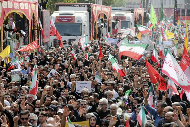 Mazishi ya kiserikali ya makamanda wa kijeshi na wanasayansi wa nyuklia waliouawa na Israeli wakati wa vita vya siku 12 yakifanyika Tehran, Iran, Juni 28, 2025. (Xinhua)