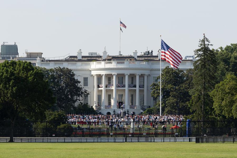 Rais Donald Trump wa Marekani akiongea kwenye Ikulu ya White House mjini Washington, D.C., Marekani, Julai 4, 2025. (Xinhua/Hu Yousong)