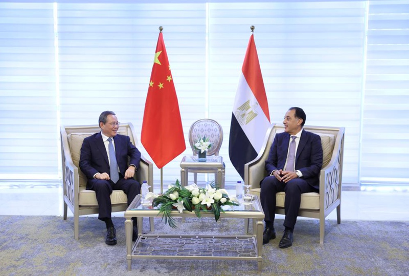 Waziri Mkuu wa China Li Qiang akifanya mazungumzo na Waziri Mkuu wa Misri Mostafa Kamal Madbouly mjini Cairo, Misri, Julai 10, 2025. (Xinhua/Ding Haitao)