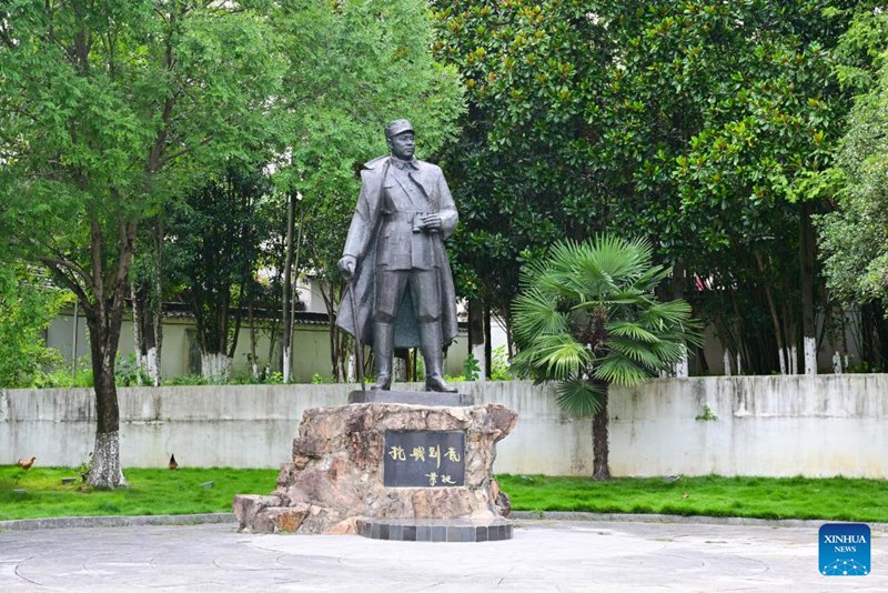 Kutembelea tena jumba la ukumbusho wa makao makuu ya zamani ya Jeshi Jipya la Nne Anhui, China
