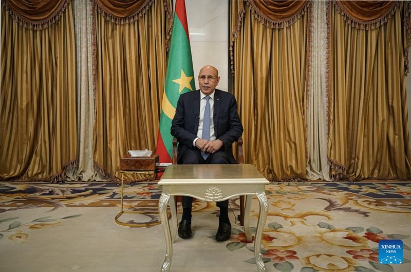 Rais wa Mauritania Mohamed Ould Cheikh El Ghazouani akizungumza kwenye mahojiano na Shirika la Habari la China, Xinhua na vyombo vingine vya habari vya China katika Ikulu ya  Rais wa Mauritania mjini Nouakchott, Mauritania, Julai 17, 2025. (Xinhua/Han Xu)