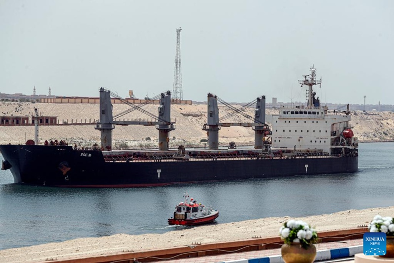 Meli ikisafiri kwenye Mfereji wa Suez katika Jimbo la Ismailia, Misri, tarehe 31 Julai 2025. (Xinhua/Ahmed Gomaa)