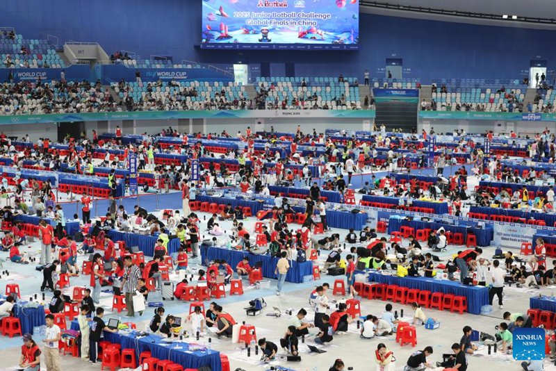 Fainali za mashindano ya kuchezesha roboti nchini China za mwaka 2025 zaanza mjini Beijing