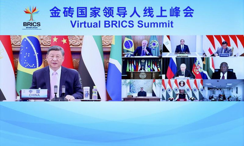 Rais wa China Xi Jinping akihudhuria Mkutano wa Mtandaoni wa Viongozi wa BRICS na kutoa hotuba muhimu yenye kichwa "Kusonga Mbele katika Mshikamano na Ushirikiano" Septemba 8, 2025. (Xinhua/Liu Bin)
