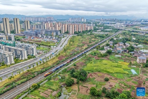 Usafiri wa kwenda na kurudi wa Treni ya mizigo ya China-Ulaya kutoka kusini-magharibi mwa China wafikia mara zaidi ya 3,400