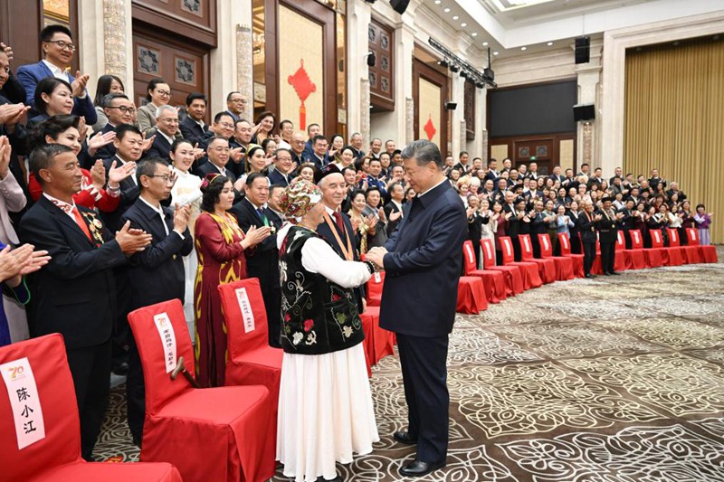 Rais Xi Jinping atoa wito wa kufanya juhudi za pamoja za kuijenga vizuri zaidi Xinjiang inayopendeza