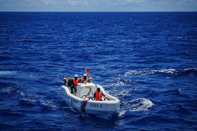 Chombo cha Huayang cha askari polisi wa Pwani ya China  kikifanya doria na utekelezaji wa sheria katika Bahari ya Kusini ya China, Agosti 10, 2025. (Xinhua/Xu Hongyan)