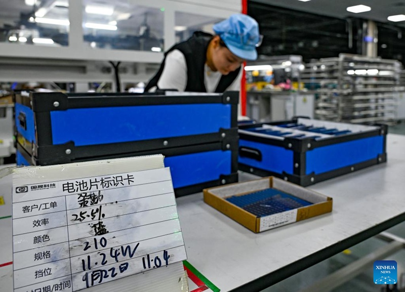 Mkoa wa Xinjiang, China wabadilisha majangwa kuwa sehemu adimu ya kuzalisha nishati mbadala