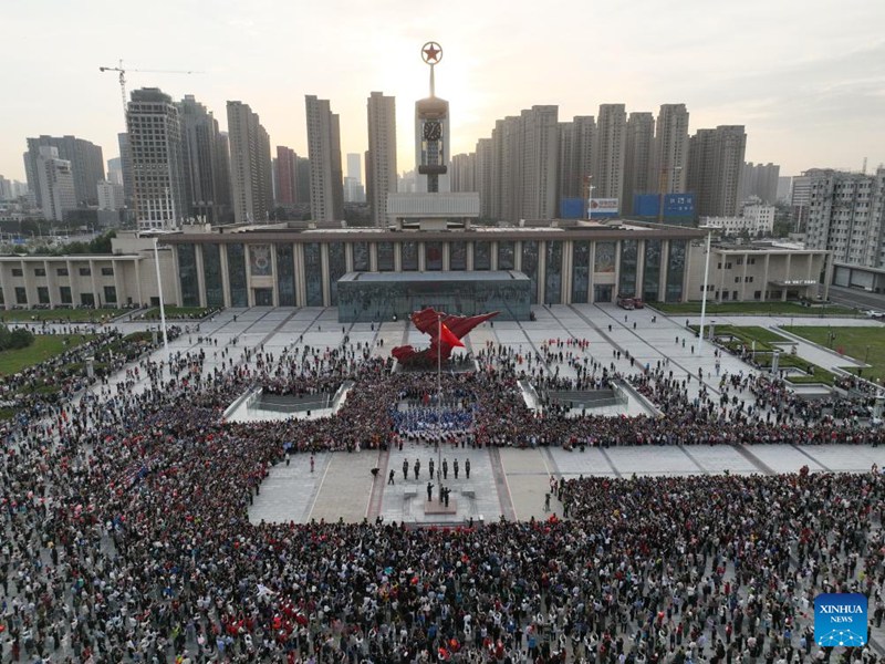 Maadhimisho ya miaka 76 tangu kuanzishwa kwa Jamhuri ya Watu wa China yafanyika kwa njia mbalimbali kote China