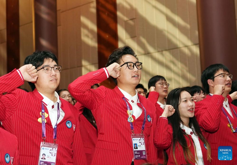 Hafla ya Kuapishwa kwa Watu wa Kujitolea wa Maonyesho yajayo ya 8 ya Uagizaji Bidhaa ya China yafanyika Shanghai