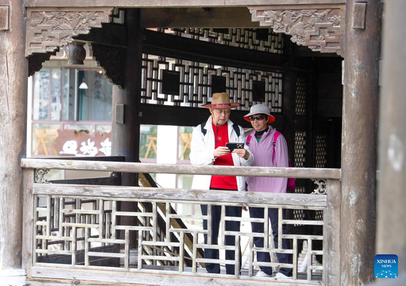 Mji wa kale wa Zhuoshui watumia maliasili kuhimiza maendeleo ya shughuli za utalii wa kitamaduni katika Mji wa Chongqing, China