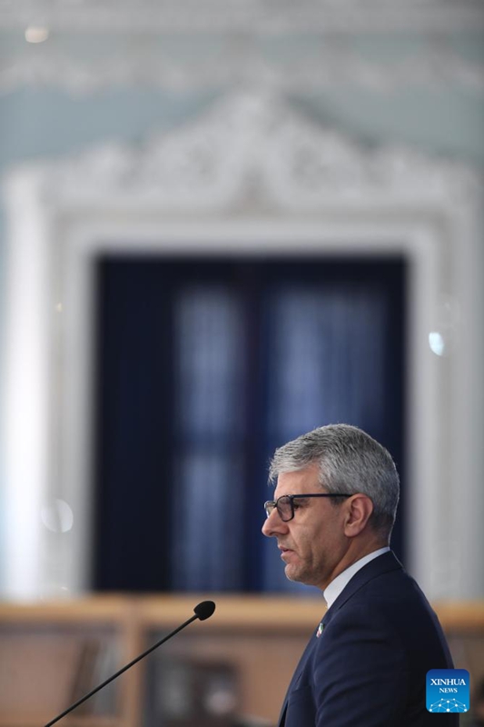 Msemaji wa Wizara ya Mambo ya Nje ya Iran, Esmaeil Baghaei, akihudhuria mkutano na waandishi wa habari mjini Tehran, Iran, Desemba 1, 2025. (Xinhua/Shadati)