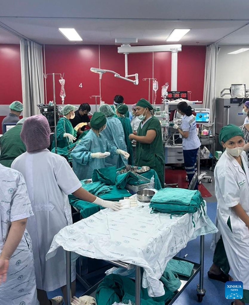 Picha hii ikionyesha hali ndani ya hospitali ambapo roketi za Cambodia ziliangukia karibu, katika Mkoa wa Surin, Thailand, Desemba 10, 2025. (Jeshi la Thailand / Kupitia Xinhua)