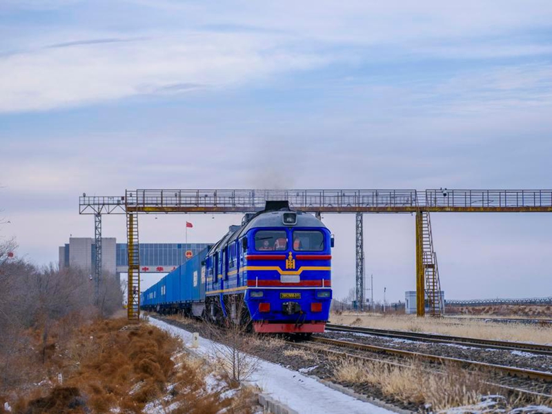 Bandari ya mpakani mwa China na Mongolia yashuhudia kuongezeka kwa usafiri wa kuvuka mpaka