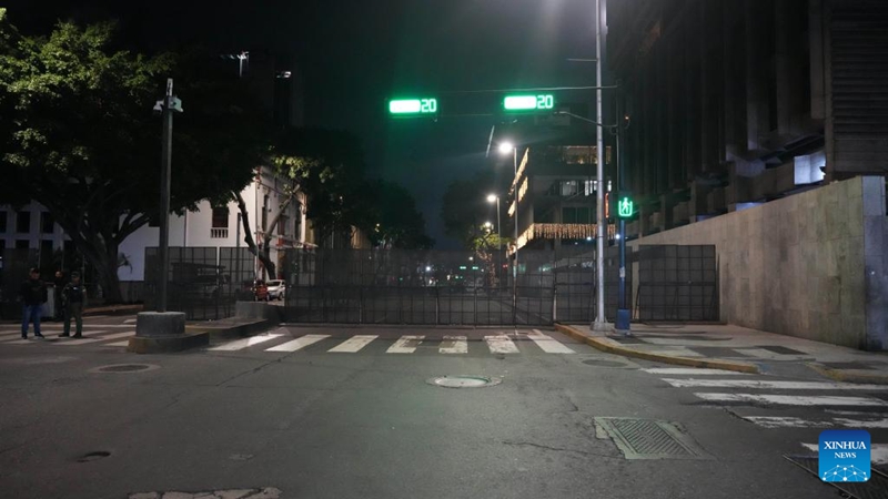 Picha hii iliyopigwa Januari 3, 2026 ikionyesha eneo karibu na Ikulu ya rais mjini Caracas, Venezuela. (Xinhua)