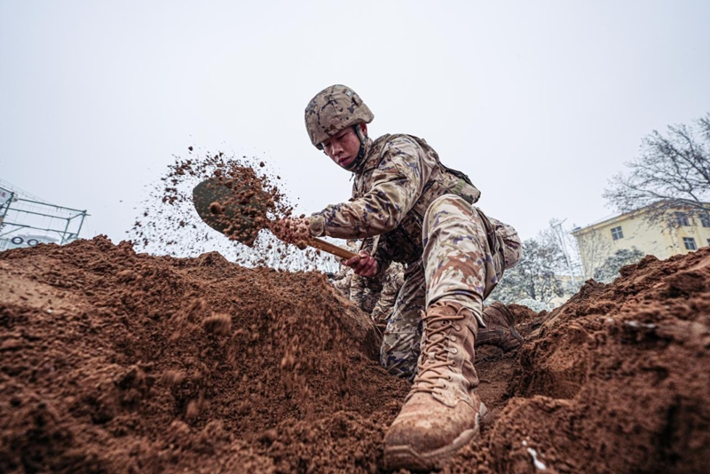 Vikosi Vyote vya Jeshi la Ukombozi wa Umma la China vyaanza mafunzo ya kijeshi ya mwaka mpya