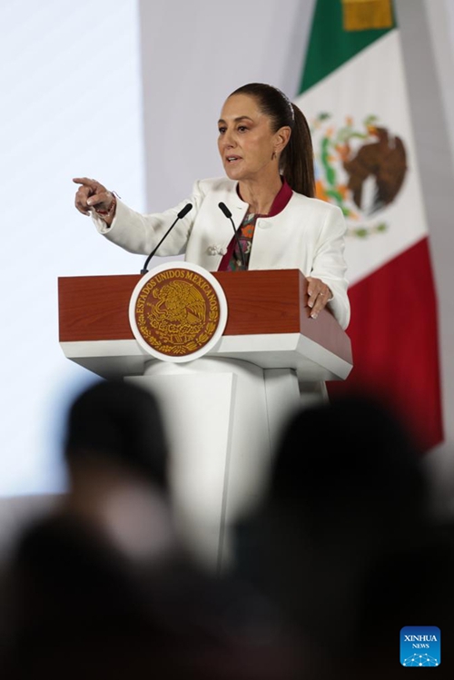 Rais wa Mexico Claudia Sheinbaum akizungumza kwenye mkutano wake na waandishi wa habari huko Mexico City, mji mkuu wa Mexico, Januari 5, 2026. (Picha na Francisco Canedo/Xinhua)