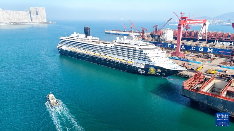 Meli ya kitalii “Lixiang” yenye uzito wa zaidi ya tani 100,000 yafanyiwa matengenezo mjini Qingdao