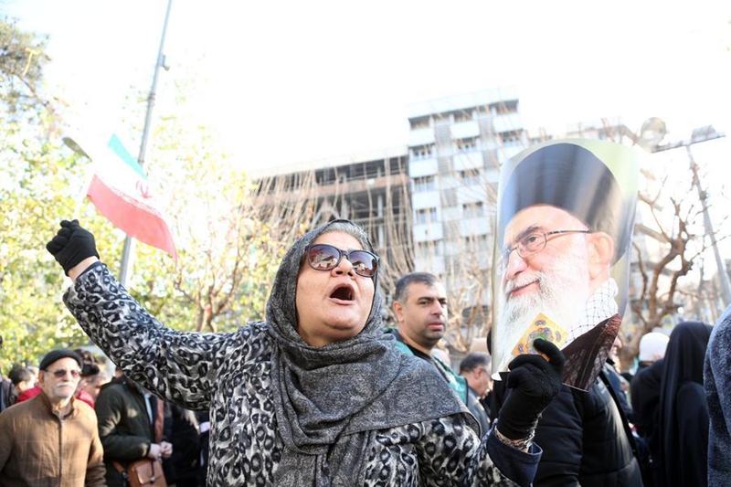 Watu wakishiriki kwenye maandamano mjini Tehran, Iran, Januari 12, 2026. (Xinhua/Shadati)