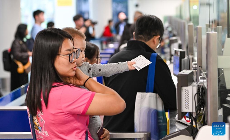 Mkoa wa Hainan wa China washuhudia abiria wanaoingia na kutoka zaidi ya 310,000 tangu uendeshaji maalum wa forodha kuanza