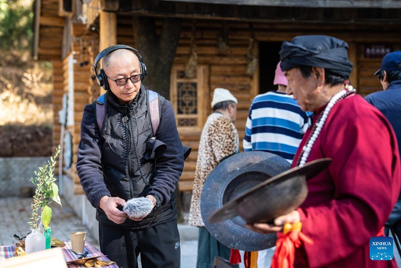 Mwanamuziki abadilisha nyumba ya zamani kuwa klabu ya muziki huko Lijiang mkoani Yunnan, China