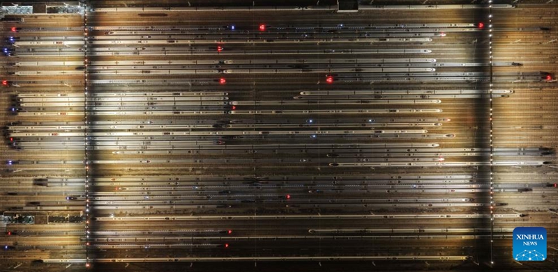 Treni za mwendo-kasi za sehemu mbalimbali China zajiandaa kwa ajili ya pilika zijazo za usafiri wa wakati wa Mwaka Mpya wa Jadi