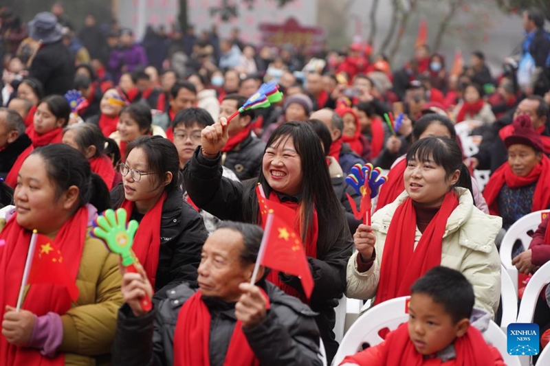 Wanakijiji wafurahia tamasha la Sikukuu ya Mwaka Mpya wa Jadi katika Kijiji cha Shenshan, Jiangxi, China