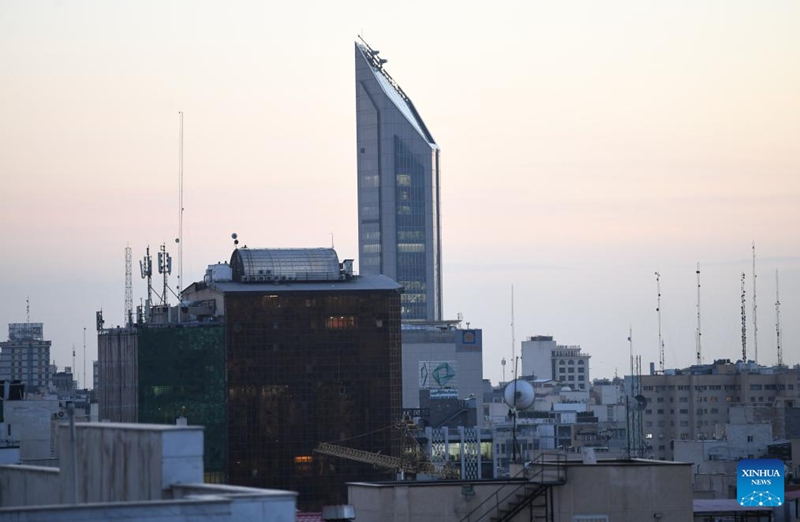 Picha hii iliyopigwa Februari 1, 2026 ikionyesha mandhari ya mji wa Tehran, Iran. (Xinhua/Shadati)