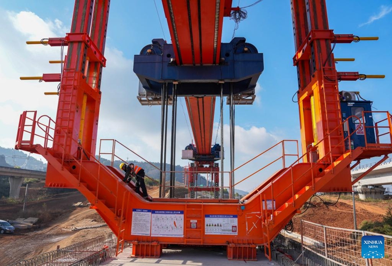 Ujenzi wa madaraja kwenye njia ya Reli ya Mwendo-Kasi ya Chongqing-Kunming, China wakamilika