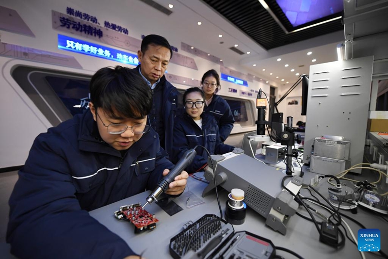 Fundi mwandamizi wa treni afuatilia zaidi kujiendeleza kwa vipaji vijana wa kazi ya ufundi