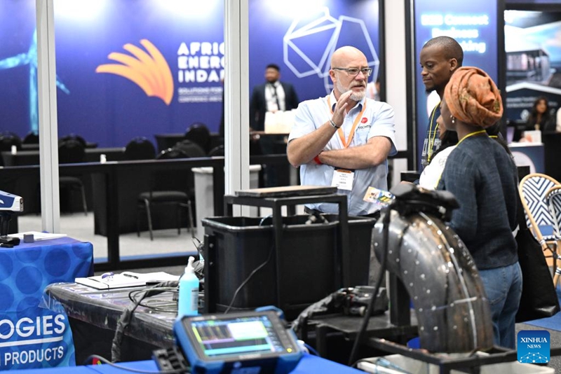 Watu wakihudhuria semina kwenye Mkutano wa Nishati wa Afrika 2026 mjini Cape Town, Afrika Kusini, Machi 3, 2026. (Xinhua/Wang Lei)