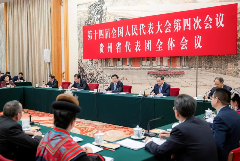 Wang Huning, mjumbe wa Kamati ya Kudumu ya Ofisi ya Siasa ya Kamati Kuu ya Chama cha Kikomunisti cha China (CPC) na mwenyekiti wa Kamati ya 14 ya Kitaifa ya Baraza la Mashauriano ya Kisiasa la China (CPPCC) akishiriki kwenye kikao cha majadiliano na wajumbe wa mkoa wa Guizhou kuchunguza ripoti ya kazi ya serikali kwenye mkutano wa nne wa Bunge la 14 la Umma la China, mjini Beijing, China, Machi 5, 2026. (Xinhua/Zhai Jianlan)