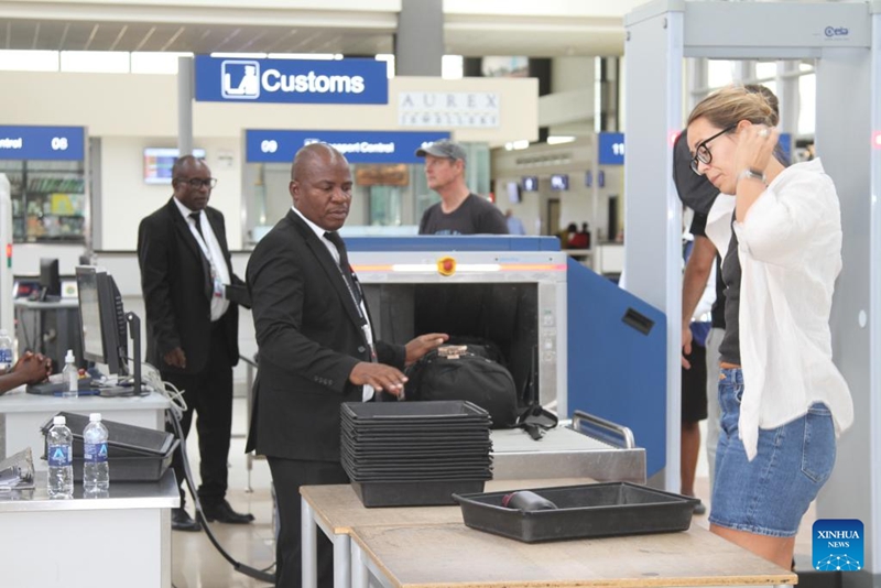 Mradi wa upanuzi wa uwanja wa ndege uliofadhiliwa na China wachangia ongezeko la idadi ya abiria nchini Zimbabwe