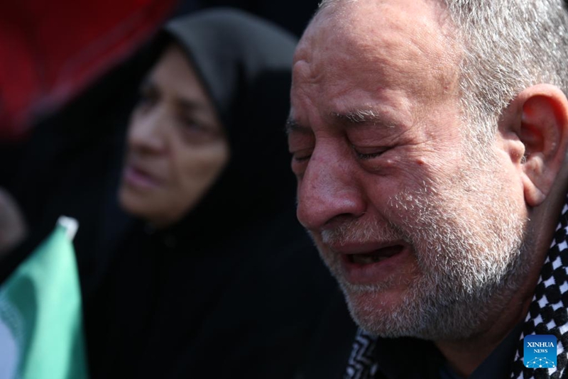 Iran yafanya mazishi kwa askari wa meli ya kivita iliyozama, afisa mkuu wa usalama na kamanda wa kikosi cha Basij