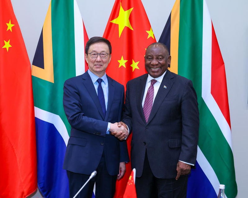 Makamu Rais wa China Han Zheng akikutana na Rais wa Afrika Kusini Cyril Ramaphosa, Cape Town, Afrika Kusini, Machi 25, 2026. (Xinhua/Liu Bin)