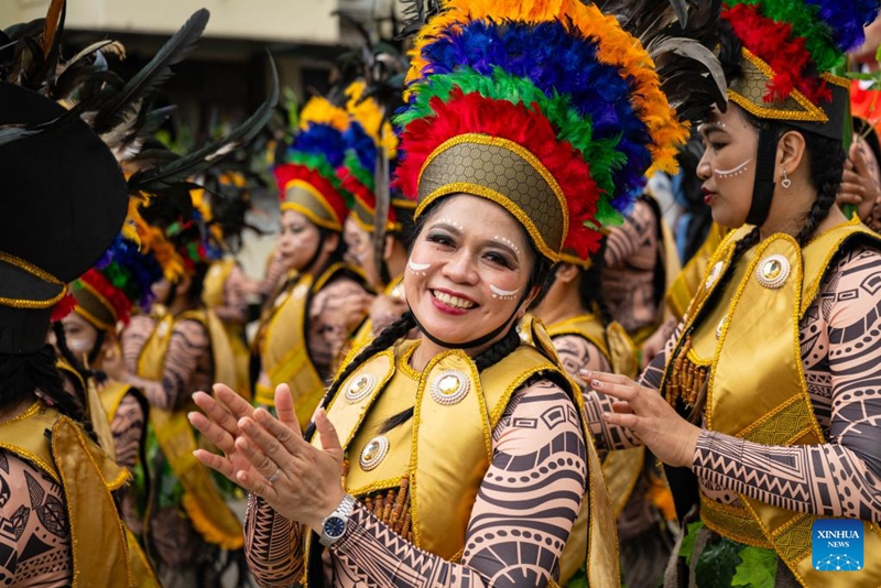 Watu washiriki kwenye Kanivali ya Kimataifa ya Macao 2026