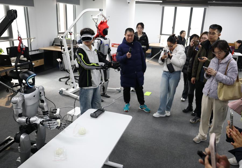 Shule za roboti mjini Beijing, China zaongeza mafunzo ya AI kwa roboti za umbo la binadamu