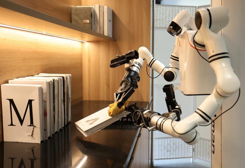 Shule za roboti mjini Beijing, China zaongeza mafunzo ya AI kwa roboti za umbo la binadamu