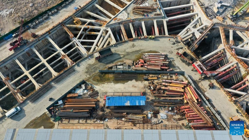 Mradi wa njia ya handaki chini ya maji ya Mto Sanya waendelea kujengwa Hainan, China